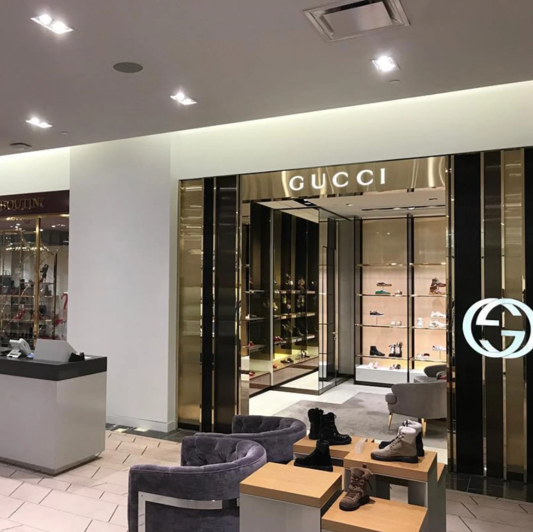 Gucci boutique at Yorkdale, painted overnight