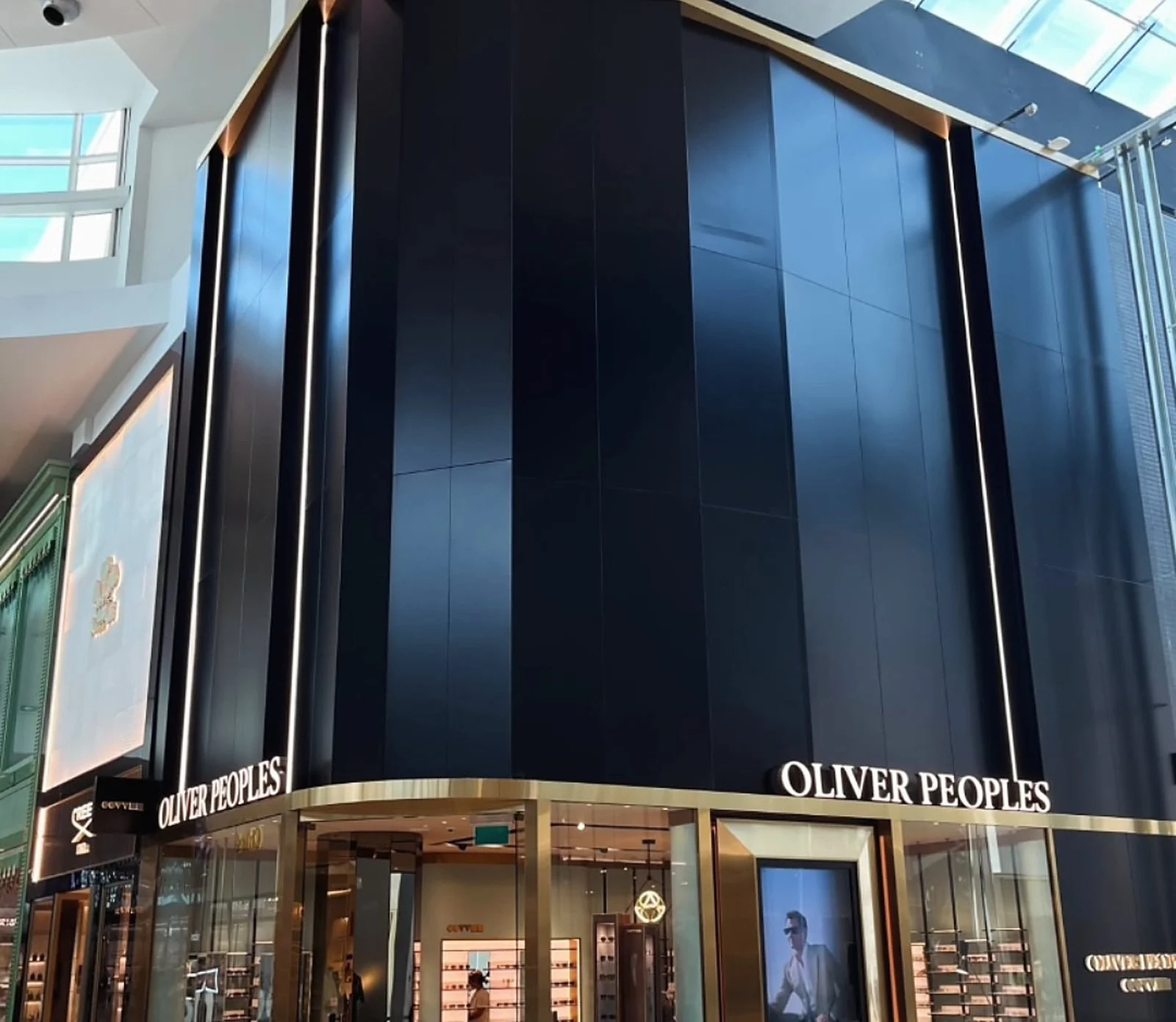 Oliver Peoples exterior black panels, corner view